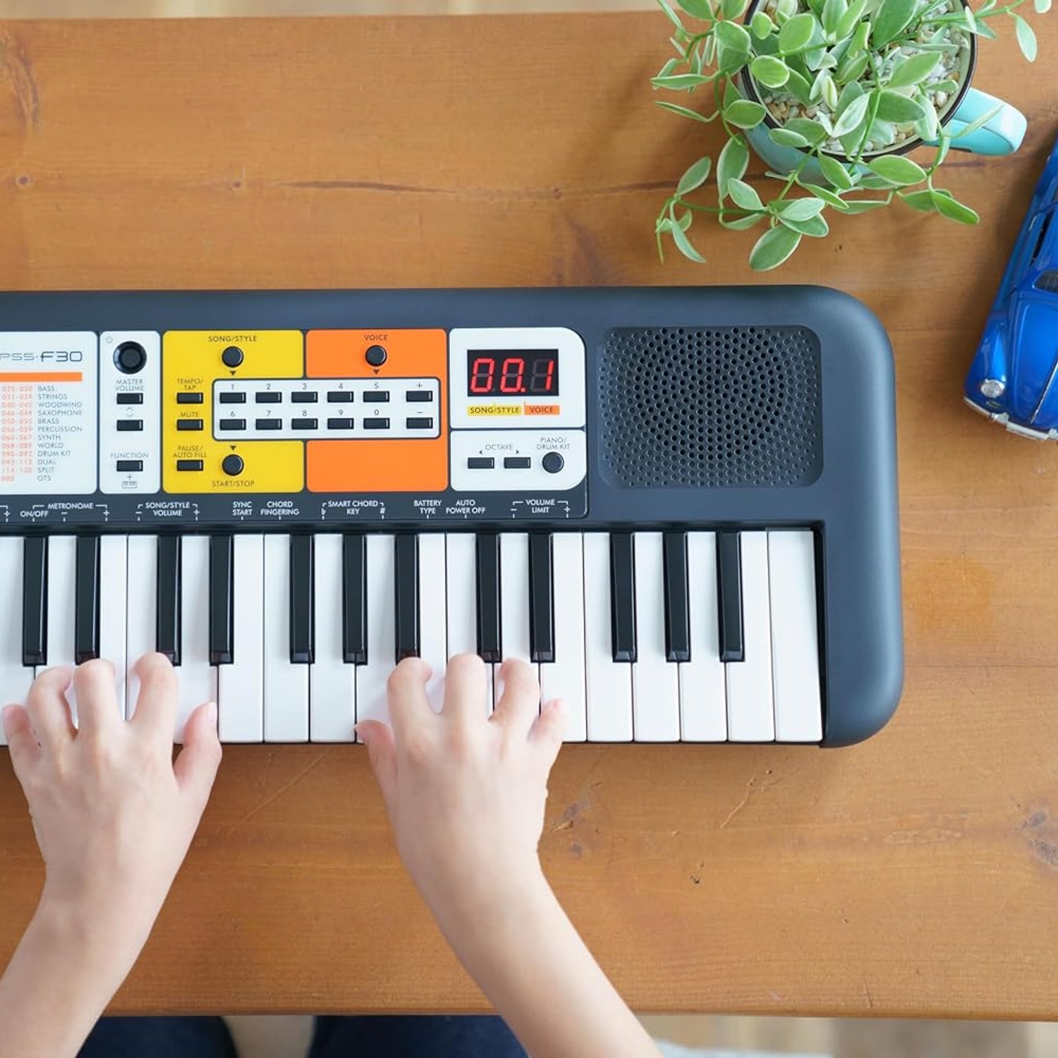 Yamaha PSS-F30 37-Key Portable Keyboard: image 5