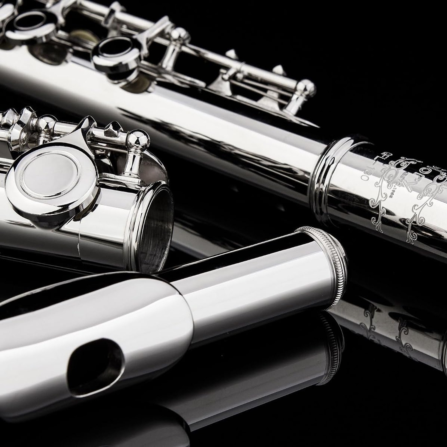 GLORY Closed Hole C Flute with Case, Tuning Rod and Gloves